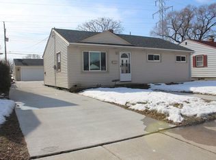 5241 W Tesch Ave, Milwaukee, WI 53220