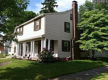 2nd image of 306 Kenmore Ave SE