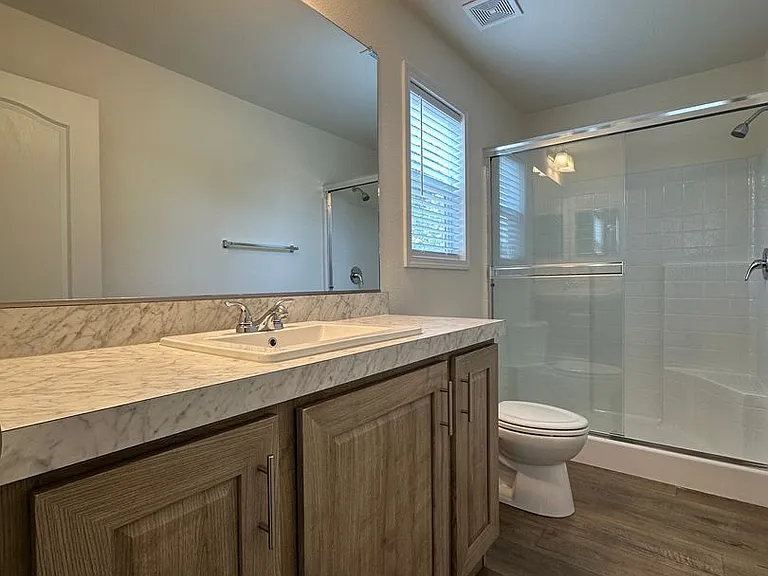 212 Las Flores Ave — Photo 11