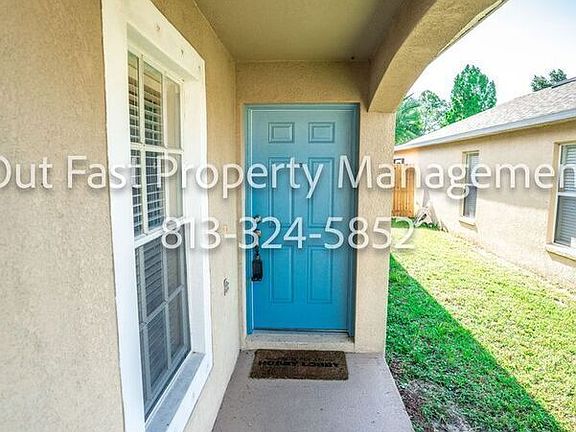 3rd image of 925 Windton Oak Dr
