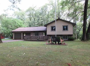 1330 E Oak Shore Dr, Rome City, IN 46784