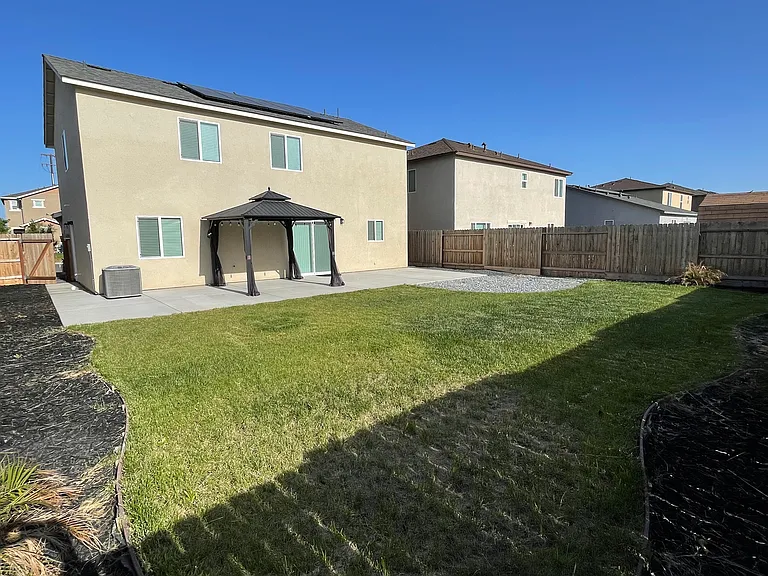 385 Ostrander Ave — Photo 28