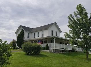 6091 Hough Rd, Almont, MI 48003