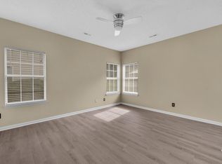 8325 Springhead Ln, Charlotte, NC 28215