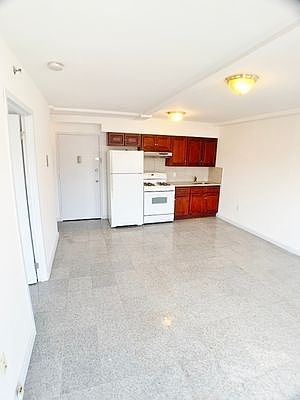 5th image of 27-35 21st St #Rr3
