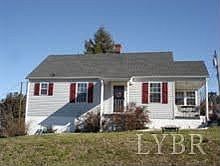 2nd image of 1421 Hillcrest St