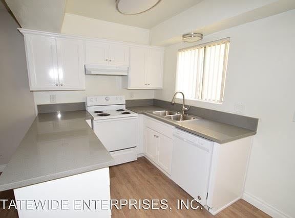 5th image of 523 S Mariposa Ave APT 4