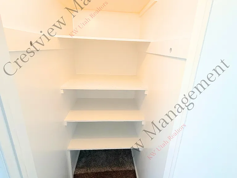 549 E Stringham Ave #B — Photo 14