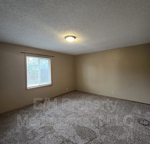 9105 W Westlawn St #1 — Photo 17