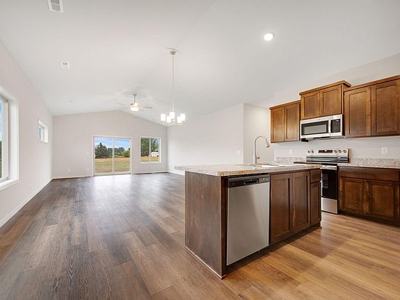 4th image of 15131 Brunswick Rd