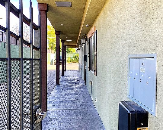 3rd image of 6358 Hazeltine Ave APT 100