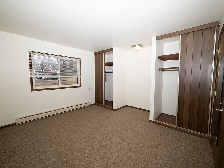 Freedom Ring Apartments — Photo 22