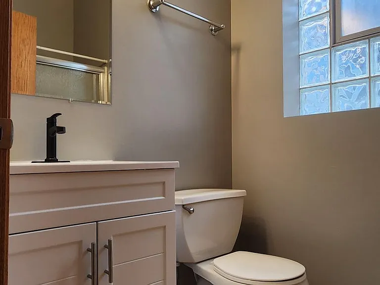 3175 W Monroe St #3 — Photo 4