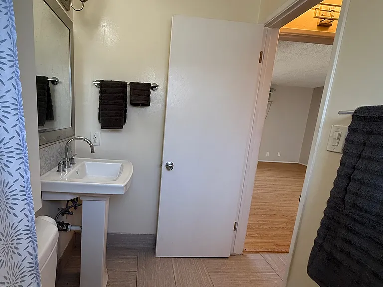 5510 Corteen Pl #14 — Photo 9