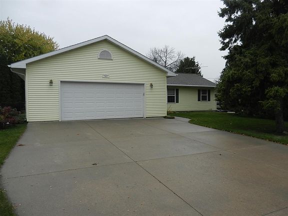 25 x 27 ft Garage