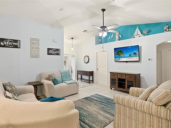 4th image of 218 Marseille DR