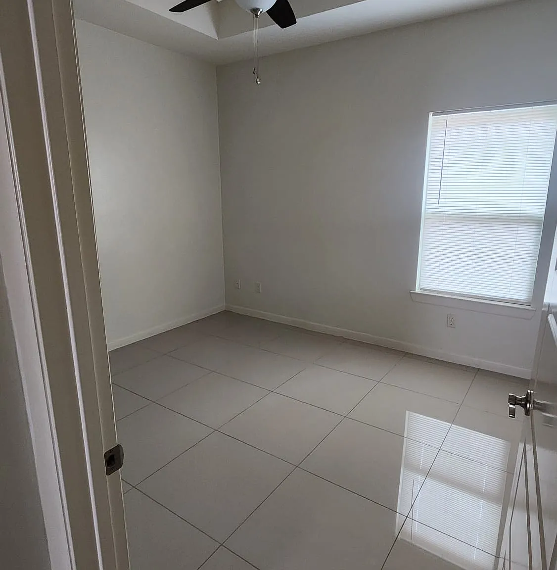 2 bed, $1,050 — Photo 2