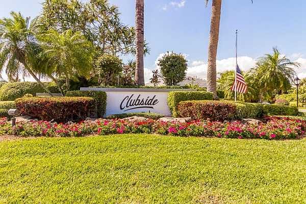 Home For Sale In Boca West