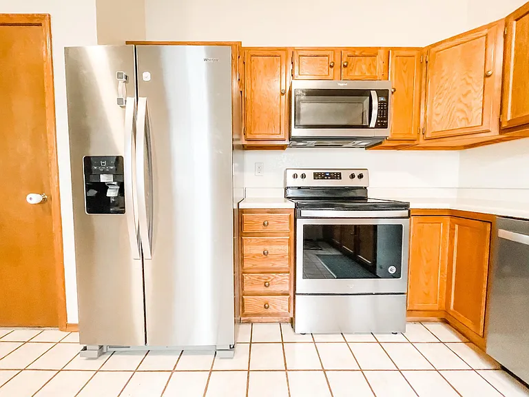 6120 Joshua Ct — Photo 3