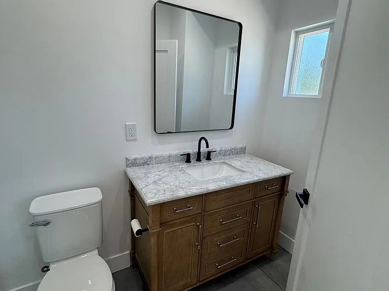 240 White Rd — Photo 11
