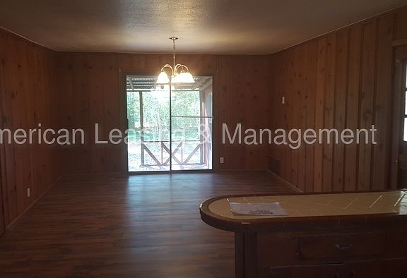 2nd image of 908 Allendale Dr