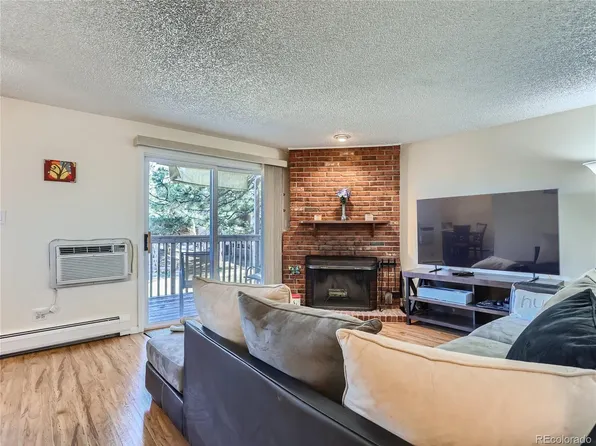 5401 E Warren Avenue #212, Denver, CO 80222