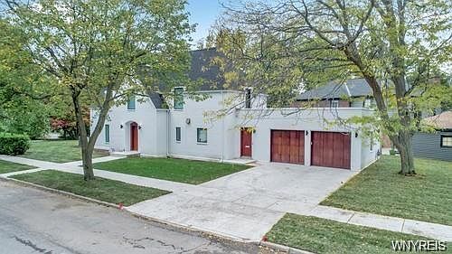 1st image of 90 Crosby Blvd