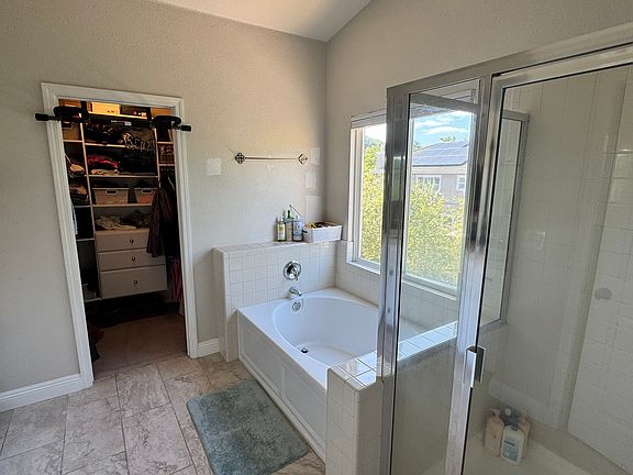 Master Bath & Walk-in Closet
