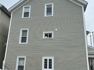 137 Tecumseh St, Fall River, MA 02721