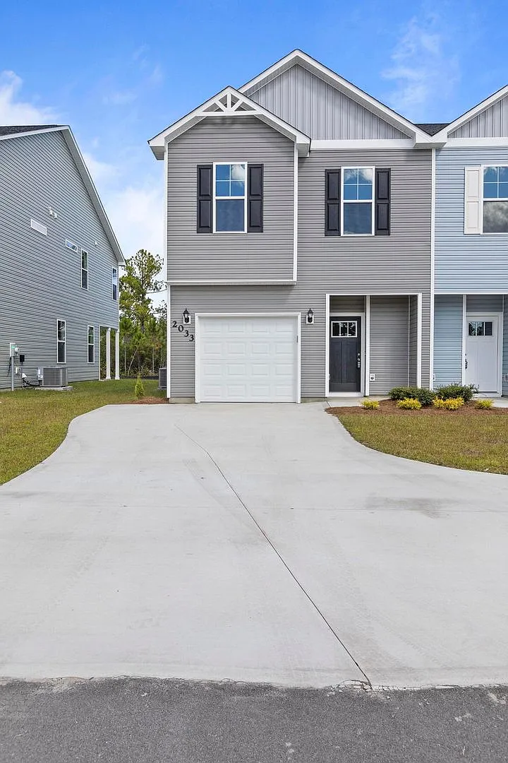 Townhouse For Rent in Holly Ridge! — Photo 2