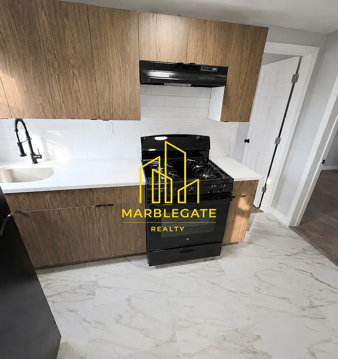 2 bed, 850 sqft, $1,525 — Photo 1