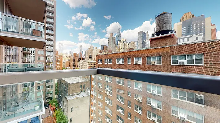 Rented by Bond New York | media 40