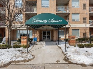 32 Tannery St #306, Mississauga, ON L5M 6T6