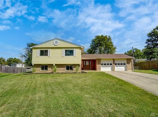 5725 Cottontail Ct, Dayton, OH 45431