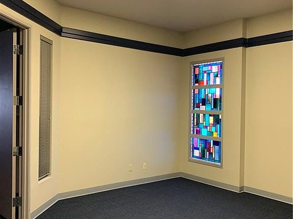 5th image of 5525 Lipes Blvd