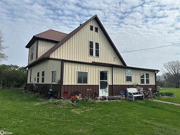 2nd image of 11528 Vine Ave