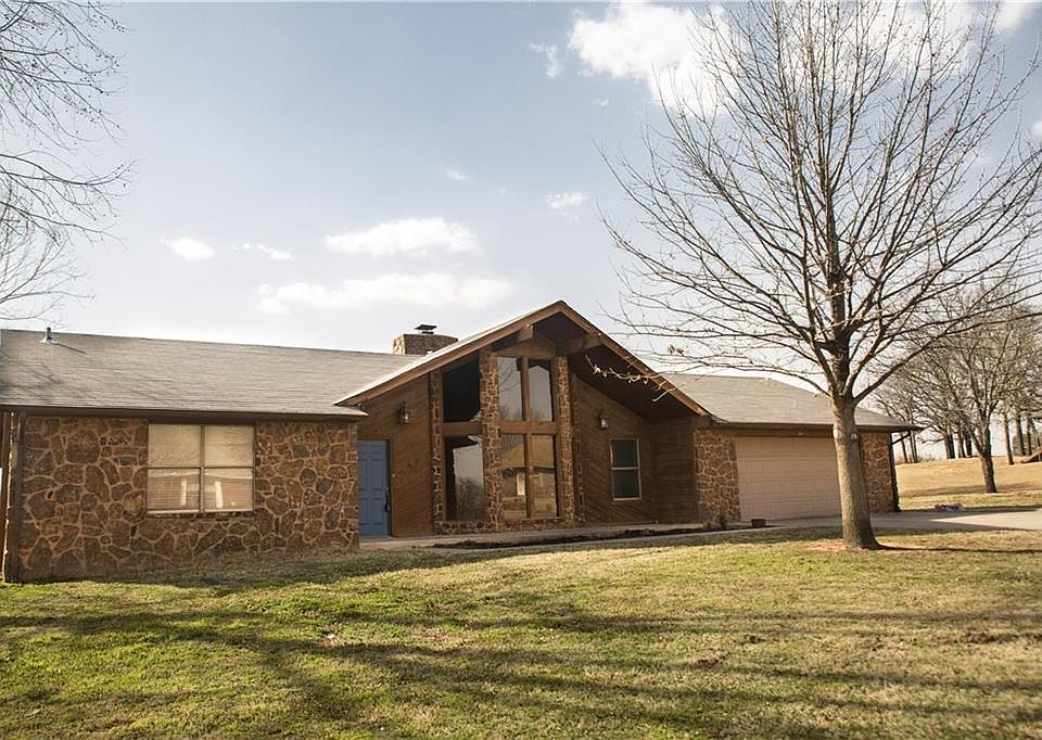 1st image of 309 Berry Ln