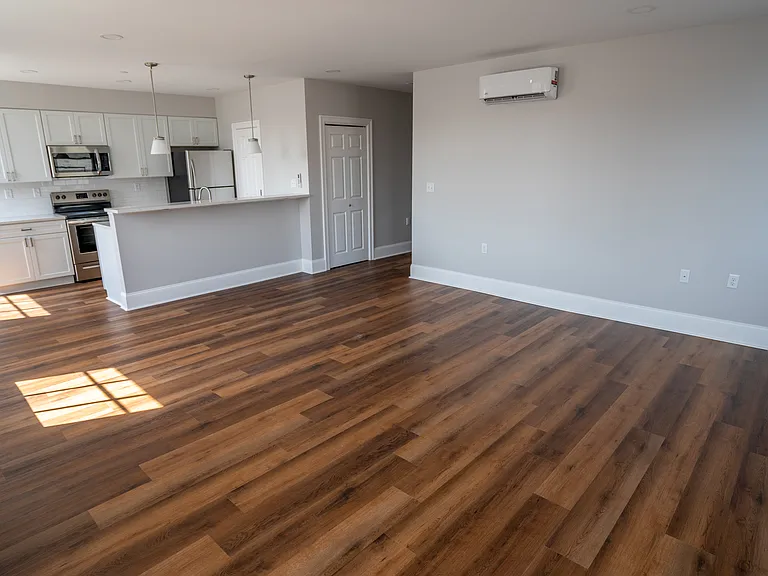 23 2nd St #4B — Photo 2