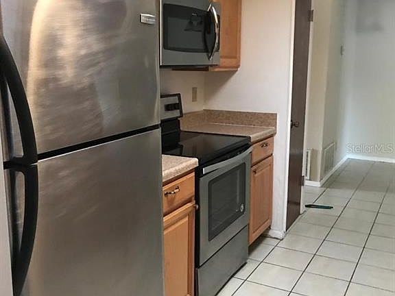 4th image of 675 Thomas Jefferson Way