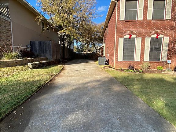 4th image of 904 Idlewild Ct