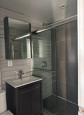 5th image of 328 E 106th St APT 10