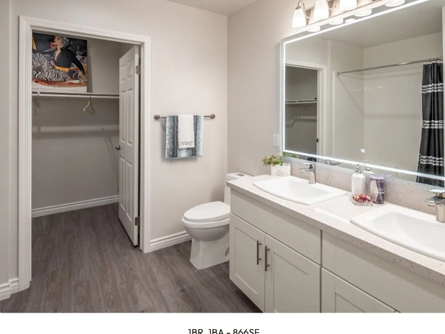 Centerpointe at Market Apartments - 3145 Market Street Riverside CA 92501 — Photo 4