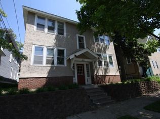 184 Saratoga St N APT 1, Saint Paul, MN 55104
