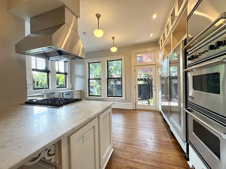 3011 Grand Ave — Photo 13