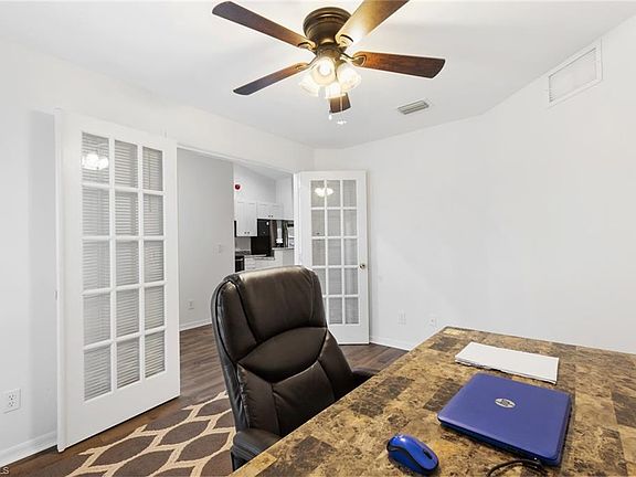 3rd image of 920 NE 4th Pl