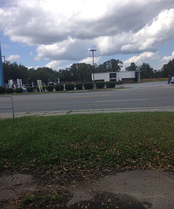 1st image of 1075 Lakes Blvd