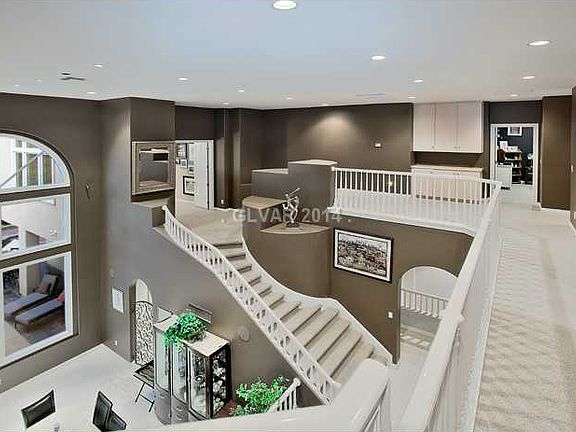 5th image of 1920 Glenview Dr