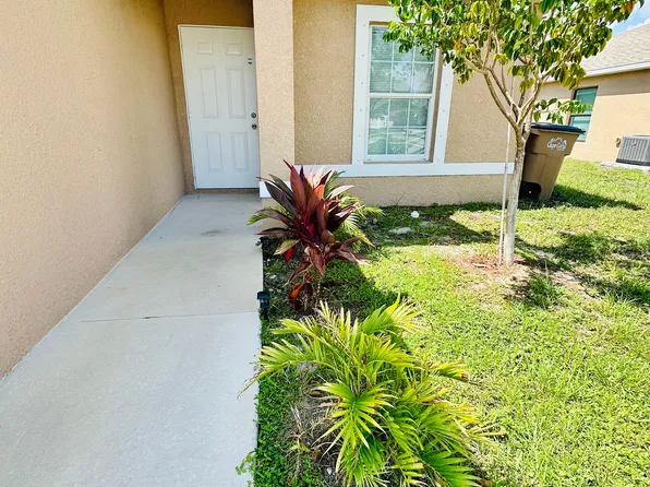 1113 Gleason Pkwy #1113, Cape Coral, FL 33914