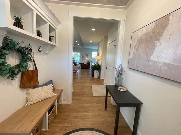 3rd image of 9109 Village Station Ct