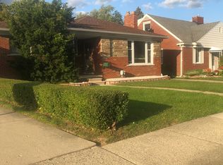 16871 Wilson Ave, Eastpointe, MI